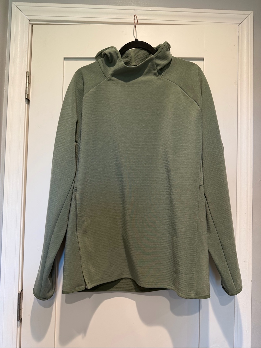 Lululemon Green Hooded Pullover Sweatshirt